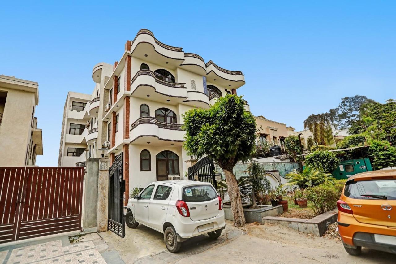 Townhouse The Premier View Near Iskcon Temple Noida Hotell Eksteriør bilde