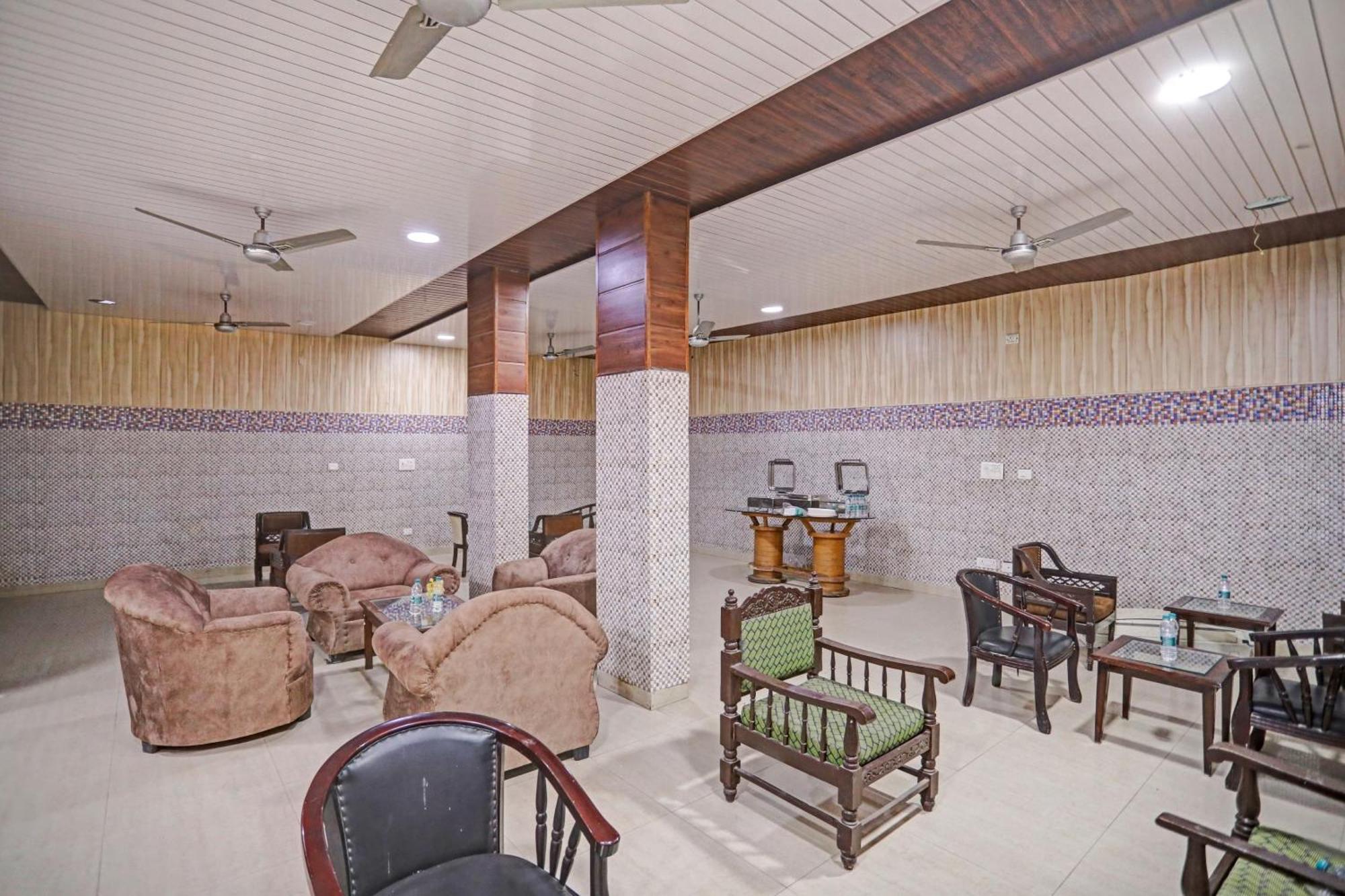 Townhouse The Premier View Near Iskcon Temple Noida Hotell Eksteriør bilde